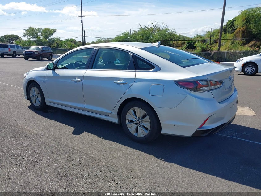 2018 Hyundai Sonata hybrid VIN KMHE24L38JA084136 IAAI salvage auction — NORMAL WEAR, Sf97 (Hawaii), sold $6,100 on 2026-07-28 (photo 3)