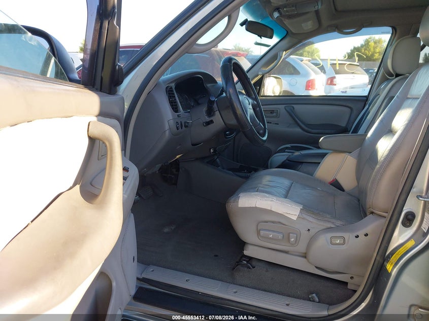 2002 Toyota Sequoia VIN 5TDZT34A92S122617 IAAI salvage auction — RIGHT FRONT, Salvage Certificate (California), sold $975 on 2026-07-12 (photo 5)