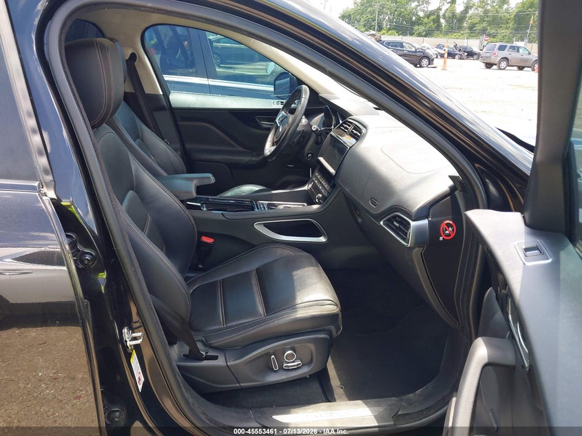 2019 Jaguar F-pace VIN SADCK2GX3KA390180 IAAI salvage auction — FRONT END, Salvage Title, sold $3,400 on 2026-07-18 (photo 5)