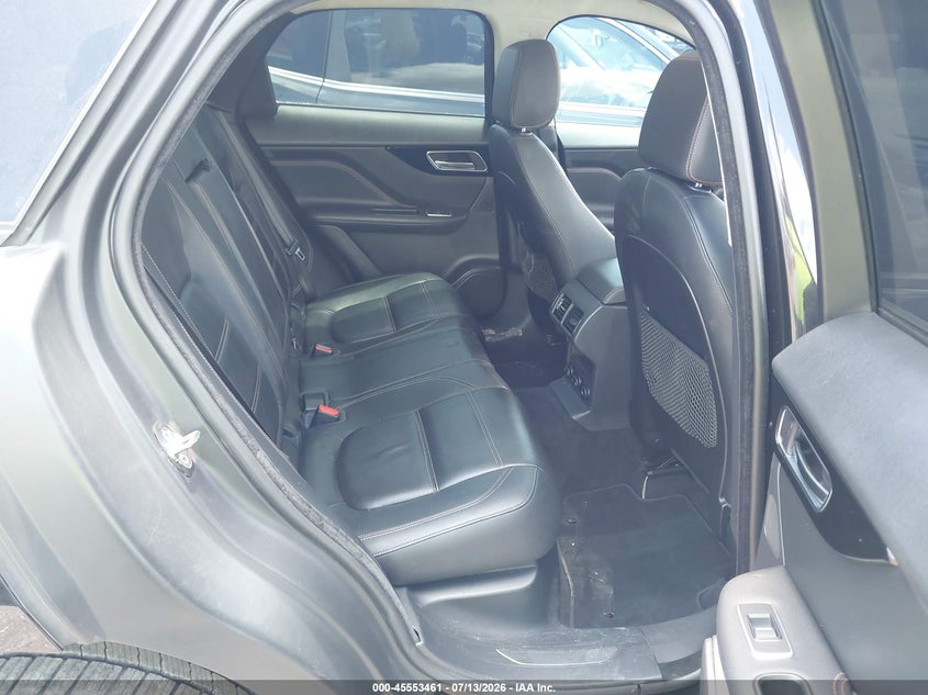 2019 Jaguar F-pace VIN SADCK2GX3KA390180 IAAI salvage auction — FRONT END, Salvage Title, sold $3,400 on 2026-07-18 (photo 8)
