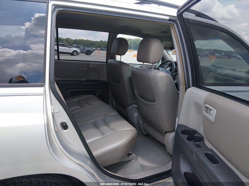 2002 Toyota Highlander VIN JTEGD21A920039223 IAAI salvage auction — REAR END, Clear (Indiana), sold $675 on 2026-08-02 (photo 8)