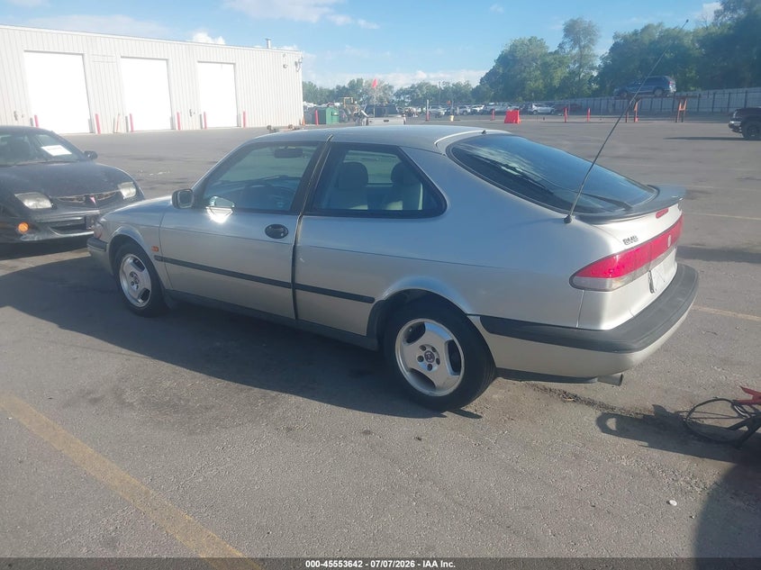 1997 Saab 900 VIN YS3DD38B3V2042888 IAAI salvage auction — NORMAL WEAR, Clear (Utah), sold $300 on 2026-07-16 (photo 3)