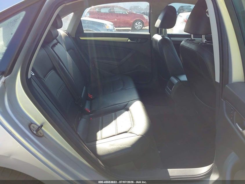 2015 Volkswagen Passat VIN 1VWAT7A35FC005843 IAAI salvage auction — STORM DAMAGE, Clear (Indiana), sold $1,300 on 2026-08-02 (photo 8)