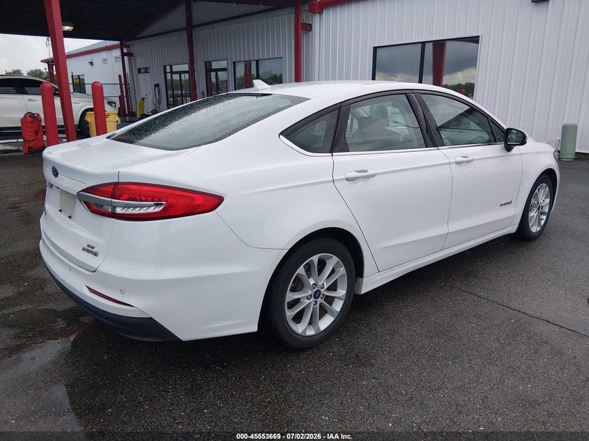 2019 Ford Fusion VIN 3FA6P0LU5KR149498 IAAI salvage auction — NORMAL WEAR, Sf97 (Washington), sold $9,850 on 2026-09-03 (photo 4)