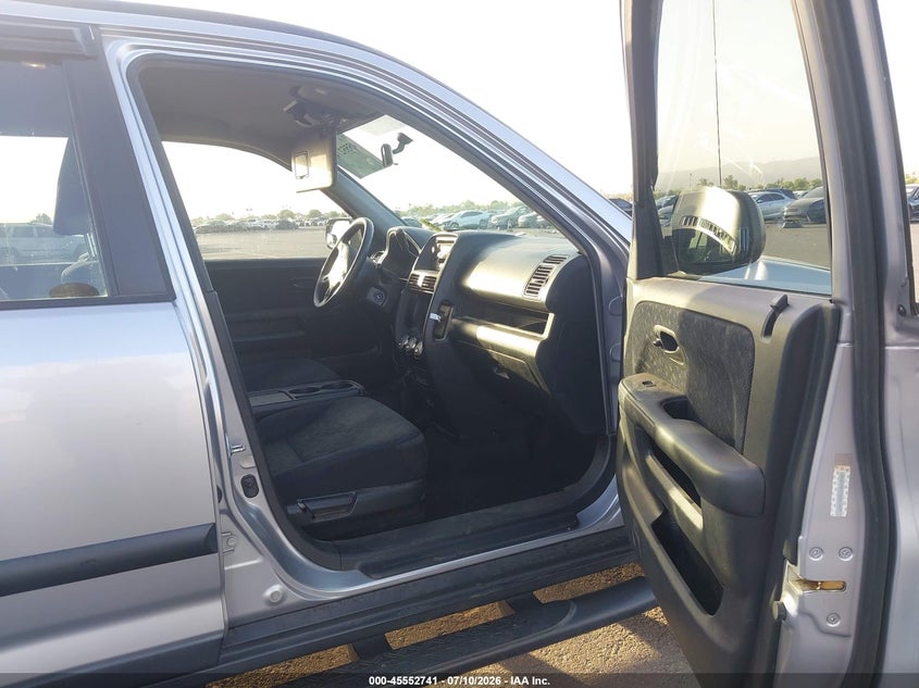 2005 Honda Cr-v VIN JHLRD78525C013605 IAAI salvage auction — LEFT FRONT, Salvage (Arizona), sold $1,050 on 2026-07-28 (photo 5)