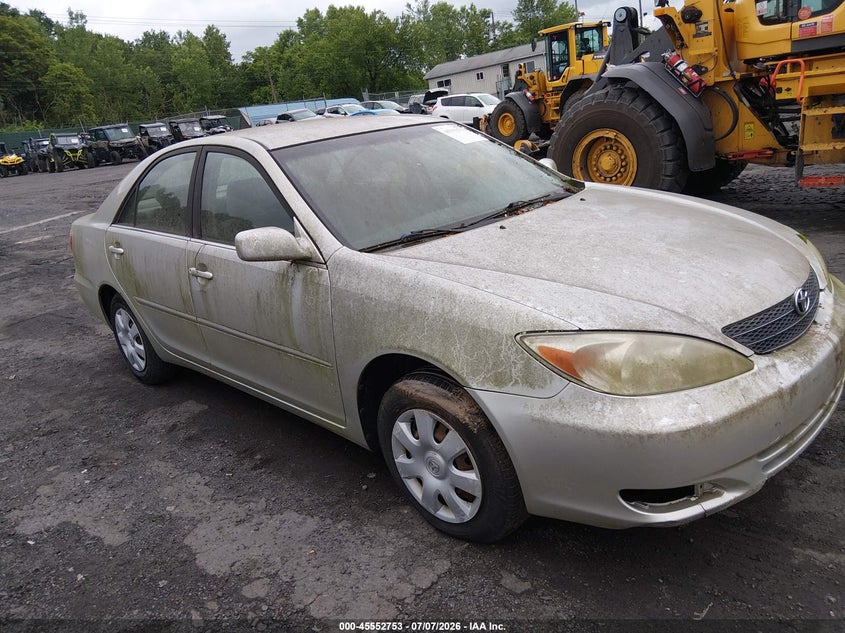 2002 Toyota Camry VIN JTDBE32K520090016 IAAI salvage auction — NORMAL WEAR, Clear (New York), sold $400 on 2026-07-28 (photo 1)