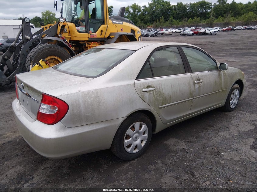 2002 Toyota Camry VIN JTDBE32K520090016 IAAI salvage auction — NORMAL WEAR, Clear (New York), sold $400 on 2026-07-28 (photo 4)