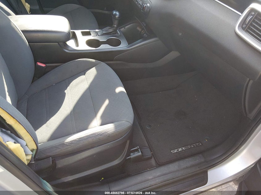 2018 Kia Sorento VIN 5XYPG4A34JG354870 IAAI salvage auction — NORMAL WEAR, Original (Texas), sold $1,250 on 2026-07-29 (photo 5)