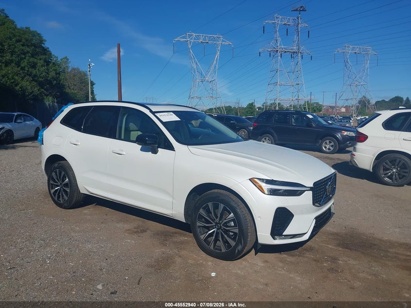 2025 Volvo Xc60 VIN YV4M12RC4S1214796 IAAI salvage auction — LEFT REAR, Salvage Title, sold $18,800 on 2026-08-07 (photo 1)
