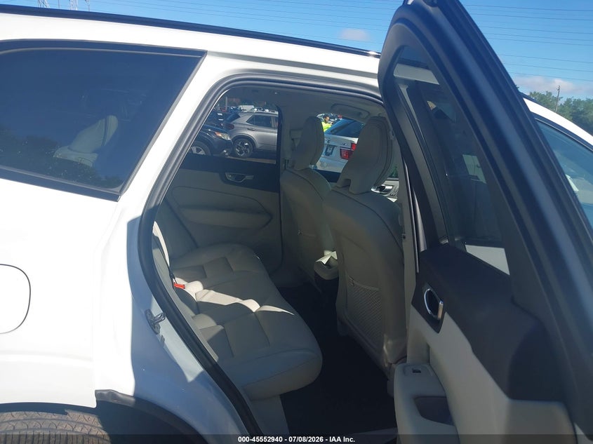 2025 Volvo Xc60 VIN YV4M12RC4S1214796 IAAI salvage auction — LEFT REAR, Salvage Title, sold $18,800 on 2026-08-07 (photo 8)