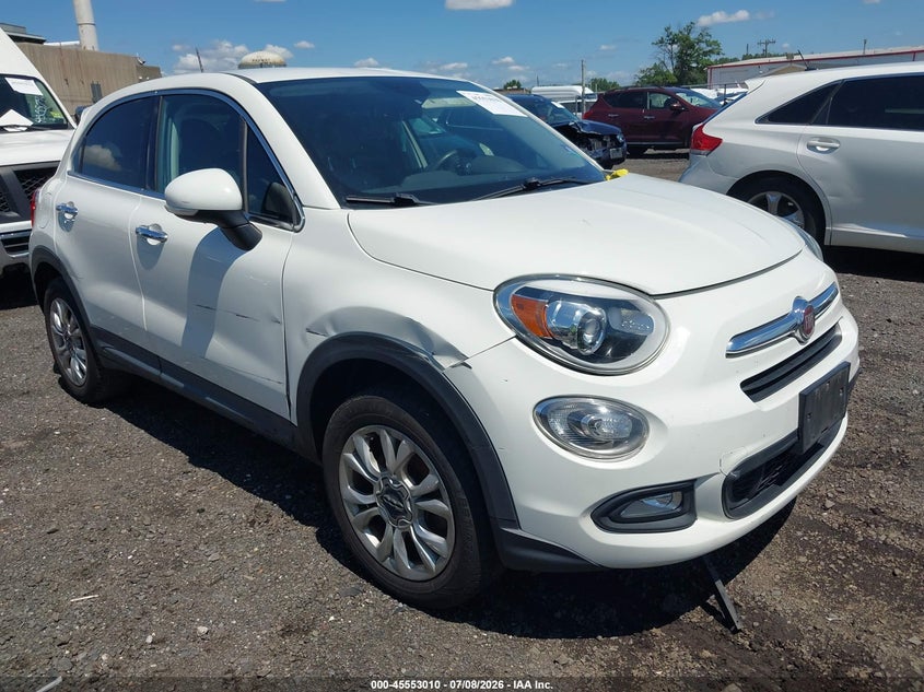 2016 Fiat 500x VIN ZFBCFYDT7GP377198 IAAI salvage auction — FRONT END, Wait Title, sold $925 on 2026-09-20 (photo 1)