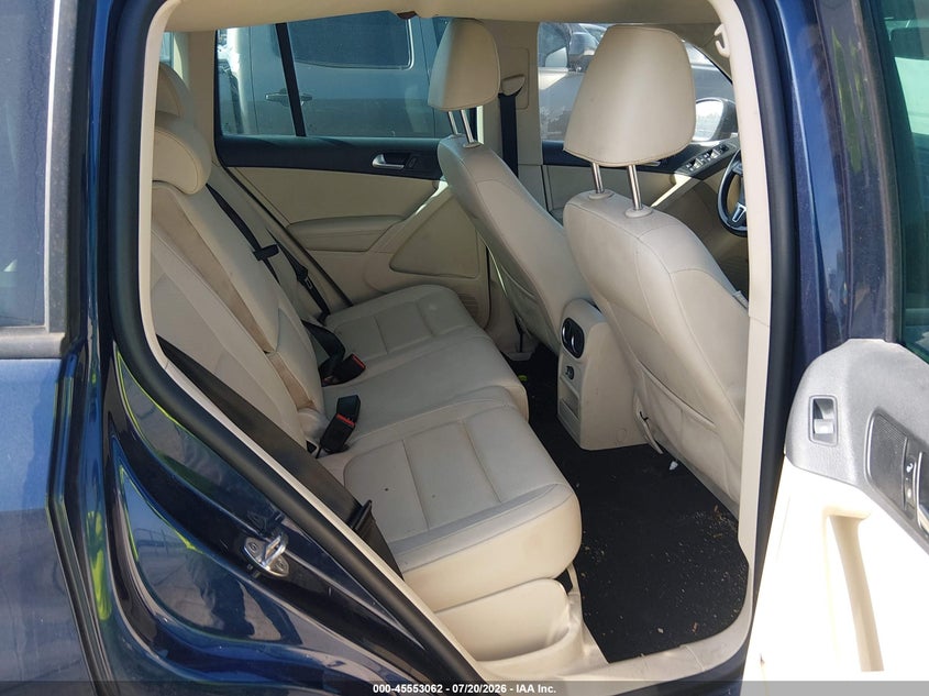 2014 Volkswagen Tiguan VIN WVGAV3AX1EW587697 IAAI salvage auction — NORMAL WEAR, Clear (Louisiana), sold $375 on 2026-07-28 (photo 8)