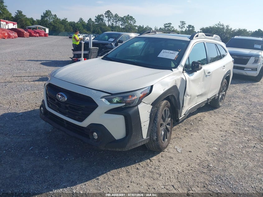 2023 Subaru Outback VIN 4S4BTALC3P3187346 IAAI salvage auction — LEFT SIDE, Rebuildable (Florida), sold $8,200 on 2026-07-30 (photo 2)