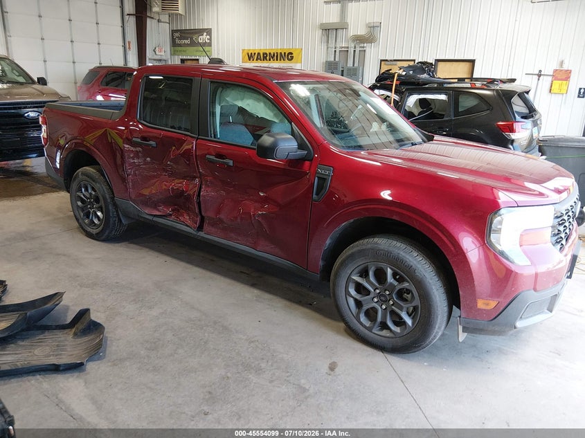 2025 Ford Maverick VIN 3FTTW8J35SRB28367 — IAAI salvage auction photo