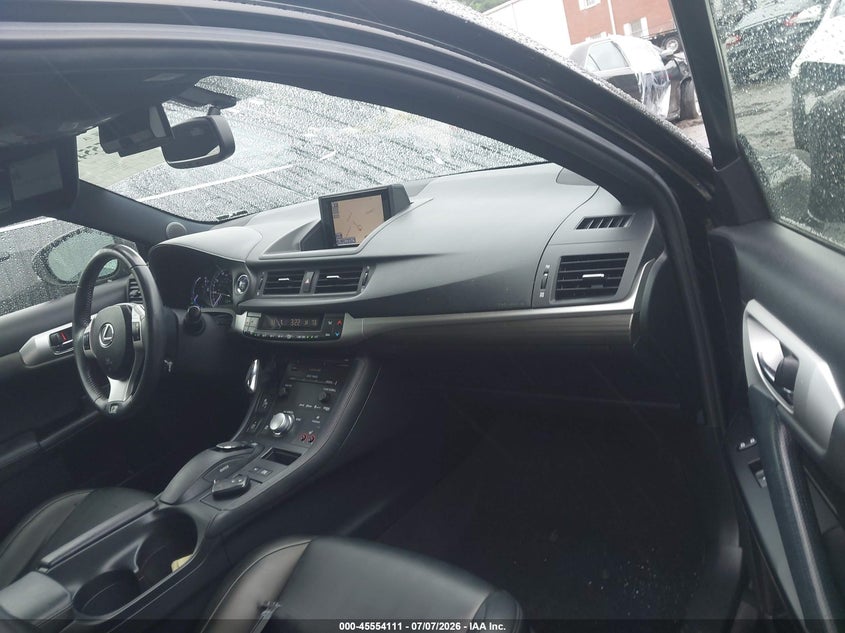 2013 Lexus Ct VIN JTHKD5BHXD2171053 IAAI salvage auction — FRONT END, Clear (Massachusetts), sold $4,050 on 2026-07-11 (photo 5)