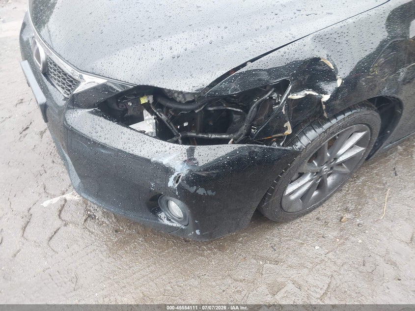 2013 Lexus Ct VIN JTHKD5BHXD2171053 IAAI salvage auction — FRONT END, Clear (Massachusetts), sold $4,050 on 2026-07-11 (photo 6)