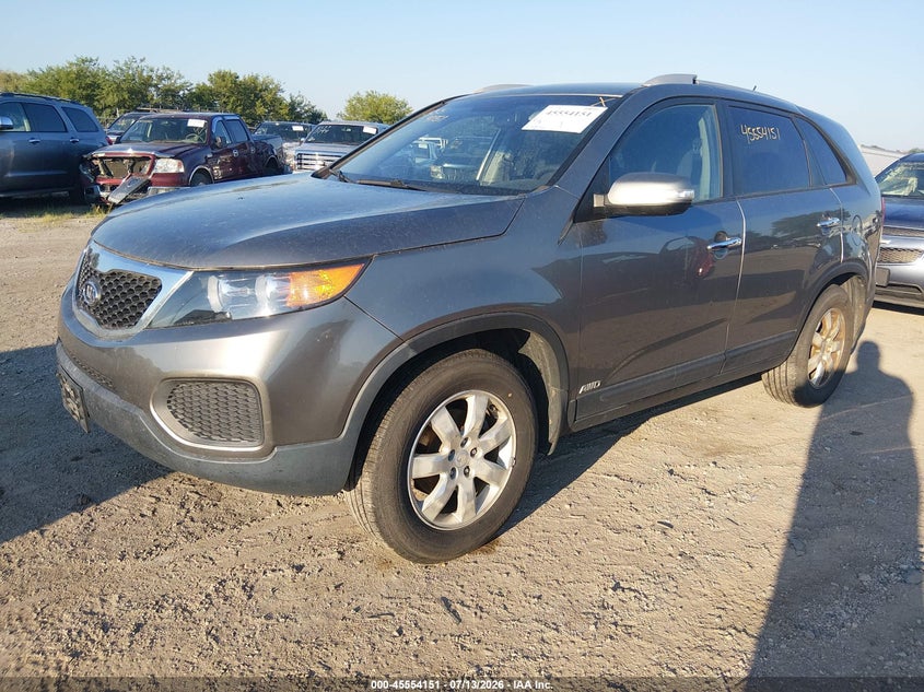 2011 Kia Sorento VIN 5XYKTDA23BG130908 IAAI salvage auction — NORMAL WEAR, Regular Certificate (Iowa), sold $500 on 2026-07-27 (photo 2)