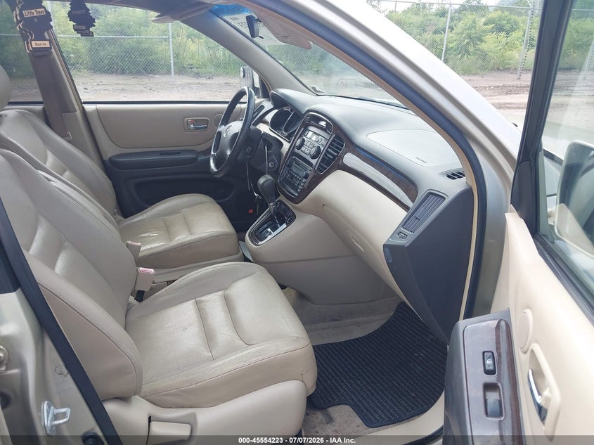 2001 Toyota Highlander VIN JTEGF21A810025533 IAAI salvage auction — NORMAL WEAR, Clear (Pennsylvania), sold $400 on 2026-07-28 (photo 5)