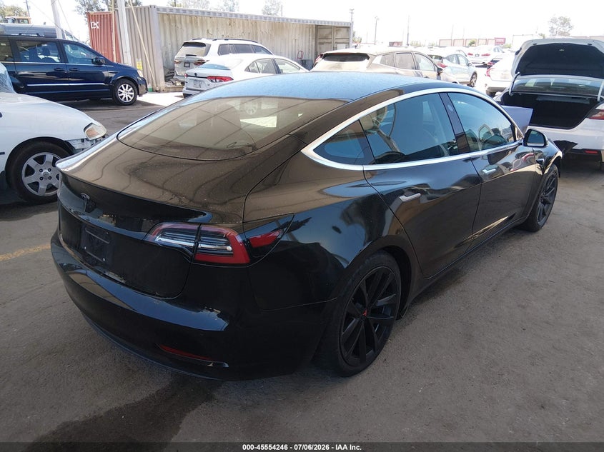 2018 Tesla Model 3 VIN 5YJ3E1EA3JF070262 IAAI salvage auction — LEFT SIDE, Salvage Title, sold $3,650 on 2026-07-29 (photo 4)