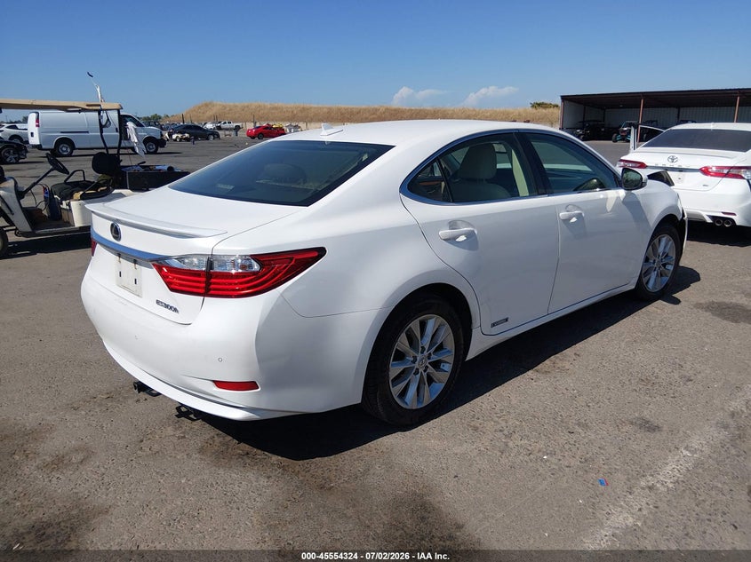 2014 Lexus ES VIN JTHBW1GG8E2074177 IAAI salvage auction — FRONT END, Salvage Title, sold $3,250 on 2026-07-29 (photo 4)