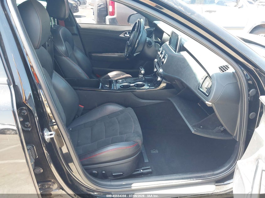 2019 Kia Stinger VIN KNAE15LA9K6066581 IAAI salvage auction — REAR END, Salvage (California), sold $2,700 on 2026-07-23 (photo 5)