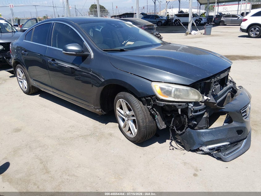 2015 Volvo S60 VIN YV140MFM8F1351805 IAAI salvage auction — SIDE, Wait Title, sold $900 on 2026-09-02 (photo 1)