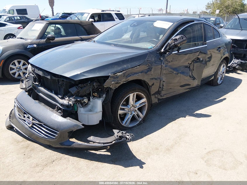 2015 Volvo S60 VIN YV140MFM8F1351805 IAAI salvage auction — SIDE, Wait Title, sold $900 on 2026-09-02 (photo 2)