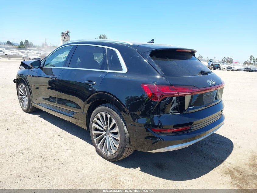 2019 Audi E-tron VIN WA1VABGE6KB010775 IAAI salvage auction — FRONT END, Salvage (California), sold $8,100 on 2026-07-30 (photo 3)