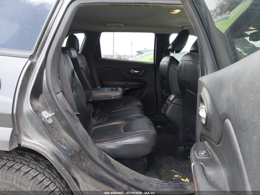 2014 Jeep Cherokee VIN 1C4PJMBB5EW308738 IAAI salvage auction — FRONT END, Wait Title, sold $1,600 on 2026-08-08 (photo 8)