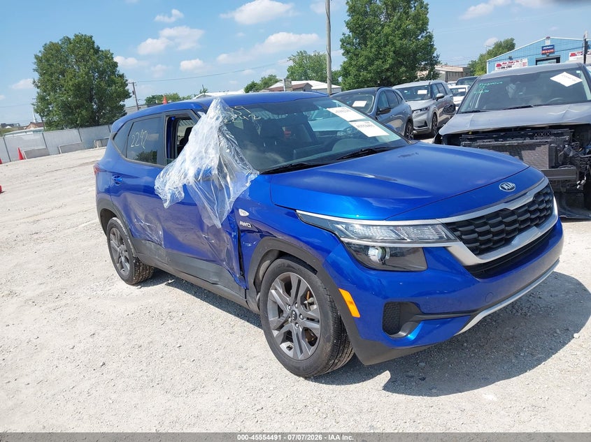 2021 Kia Seltos VIN KNDEPCAA3M7153236 IAAI salvage auction — RIGHT FRONT, Salvage (Illinois), sold $3,350 on 2026-07-31 (photo 1)