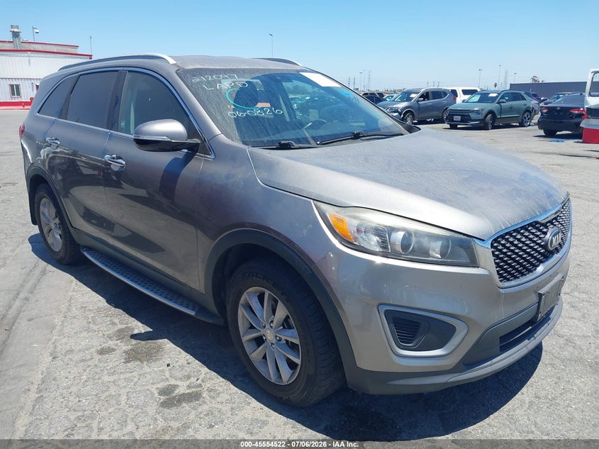 2016 Kia Sorento VIN 5XYPG4A33GG140672 IAAI salvage auction — VANDALISM, Non-Repairable (California), sold $925 on 2026-07-23 (photo 1)