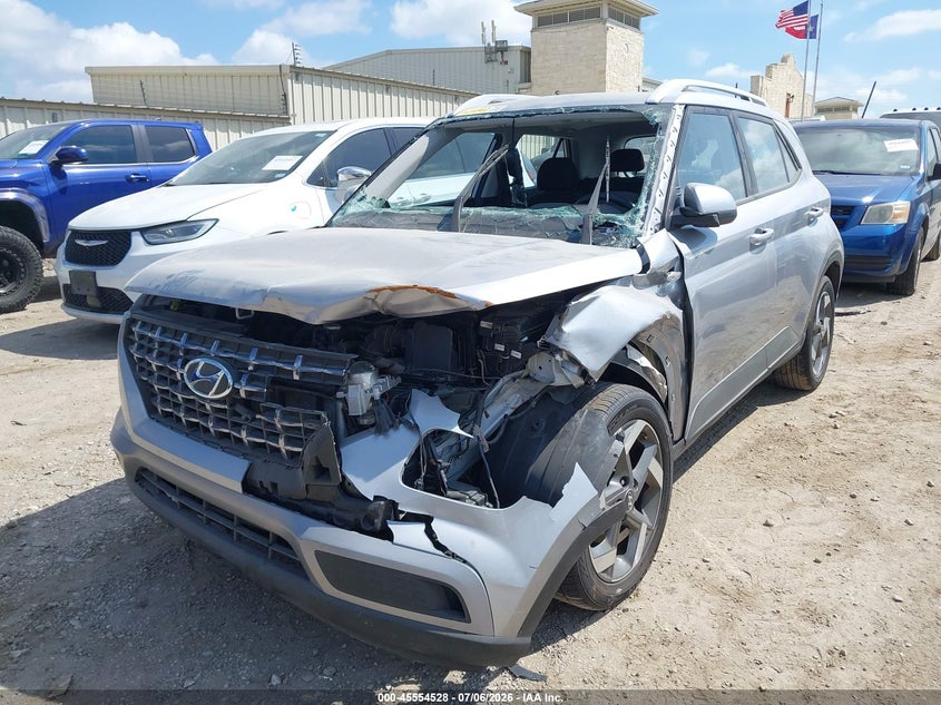 2025 Hyundai Venue VIN KMHRC8A35SU350642 IAAI salvage auction — FRONT END, Enterprise Vehicles Salvage Only (Florida), sold $3,250 on 2026-07-13 (photo 2)