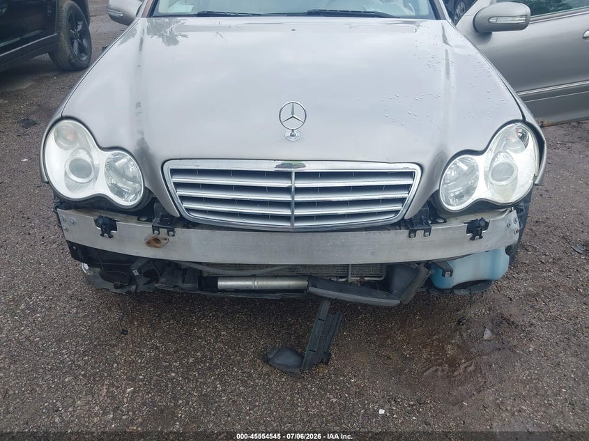 2006 Mercedes-benz C class VIN WDBRF92H06F768188 IAAI salvage auction — FRONT END, Salvage (Ohio), sold $250 on 2026-08-20 (photo 6)