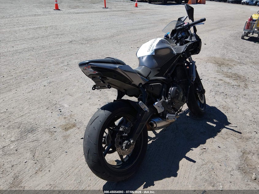 2021 Kawasaki Ninja VIN ML5EXEM19MDA28361 IAAI salvage auction — FRONT END, Salvage (California), sold $1,100 on 2026-07-22 (photo 4)