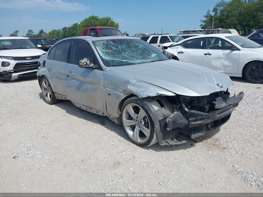 2011 BMW 3 series VIN WBAPN7C52BF184371 IAAI salvage auction — FRONT & REAR, Salvage (Missouri), sold $600 on 2026-07-31 (photo 1)