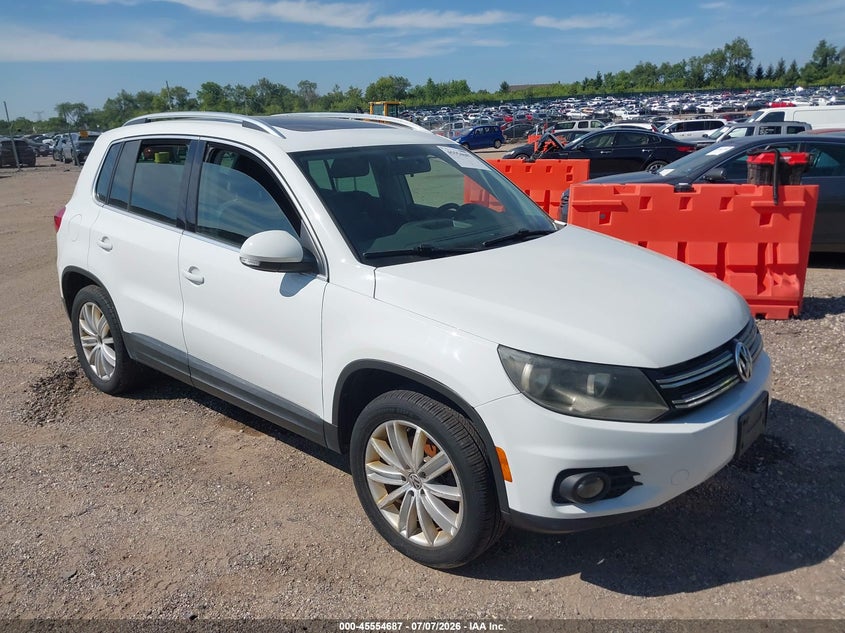 2015 Volkswagen Tiguan VIN WVGBV7AX0FW519260 IAAI salvage auction — NORMAL WEAR, Clear (Illinois), sold $1,750 on 2026-07-15 (photo 1)