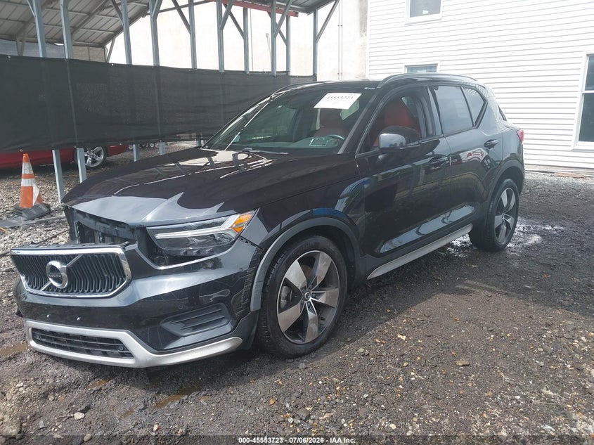 2019 Volvo Xc40 VIN YV4162UK0K2096209 IAAI salvage auction — RIGHT FRONT, Salvage Title, sold $6,500 on 2026-08-17 (photo 2)