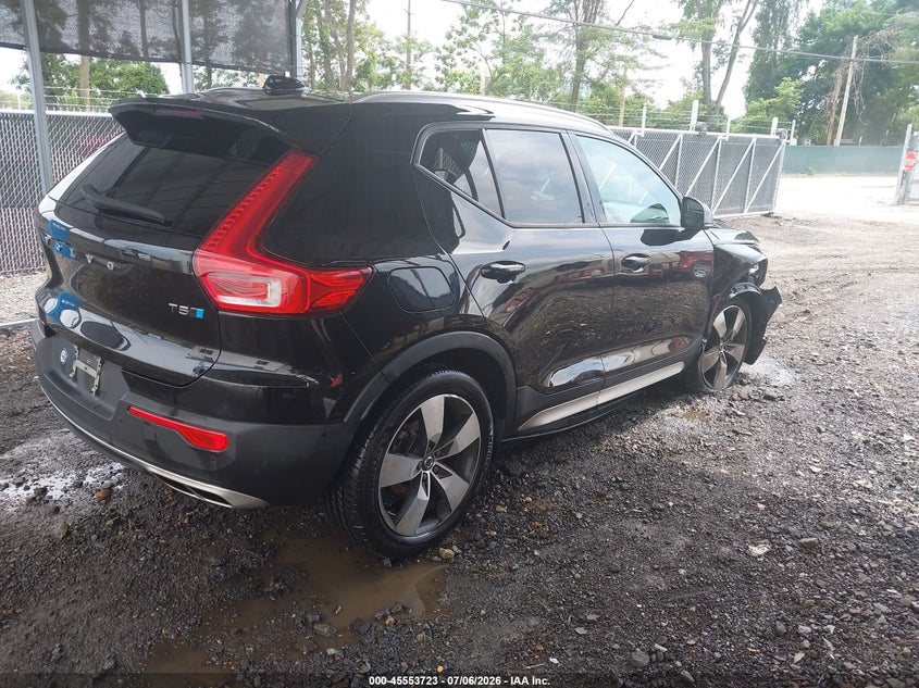 2019 Volvo Xc40 VIN YV4162UK0K2096209 IAAI salvage auction — RIGHT FRONT, Salvage Title, sold $6,500 on 2026-08-17 (photo 4)