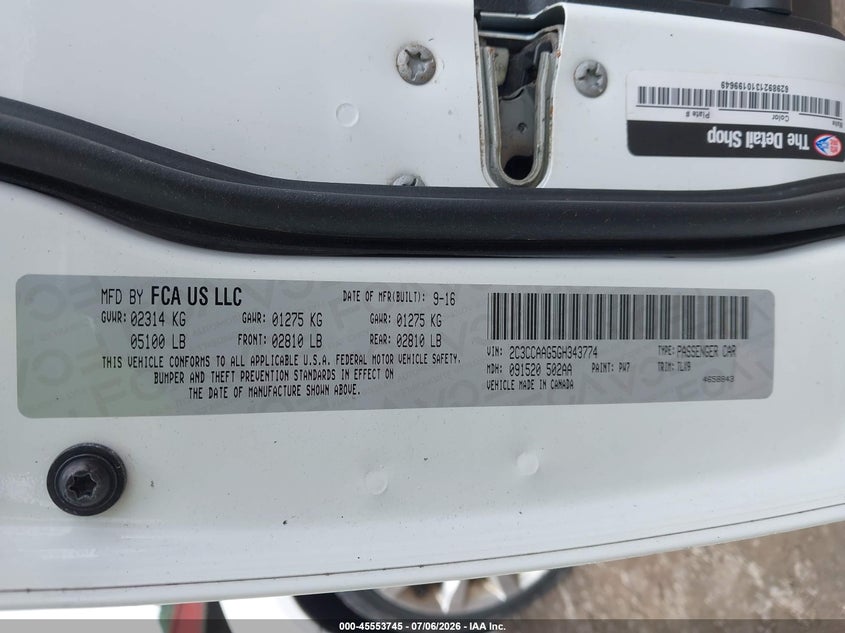 2016 Chrysler 300 VIN 2C3CCAAG5GH343774 IAAI salvage auction — NORMAL WEAR, Salvage Title, sold $1,300 on 2026-09-01 (photo 9)