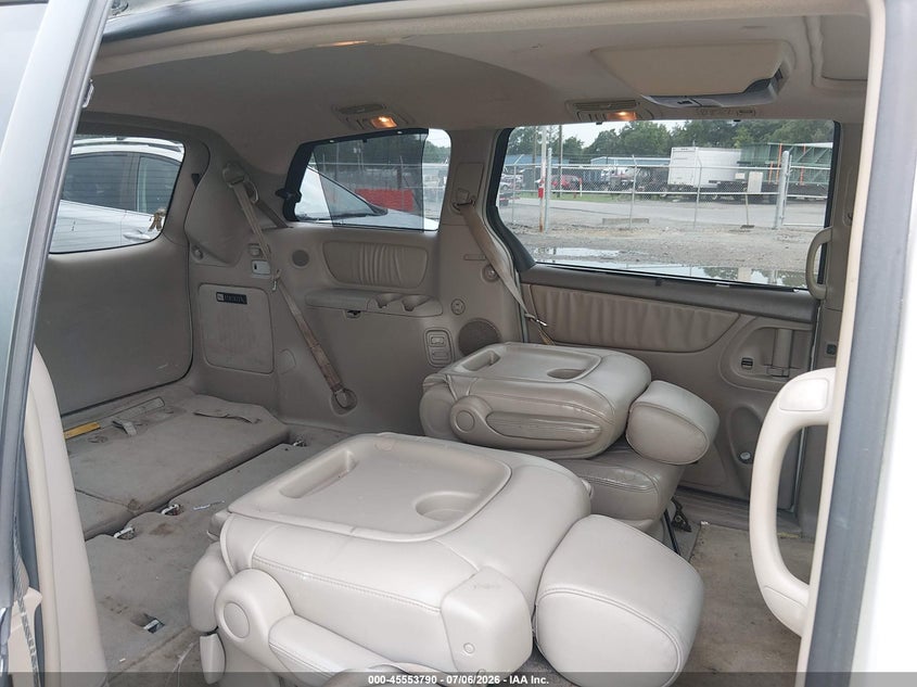 2004 Toyota Sienna VIN 5TDZA22CX4S070891 IAAI salvage auction — NORMAL WEAR, Clear (Virginia), sold $650 on 2026-07-24 (photo 8)