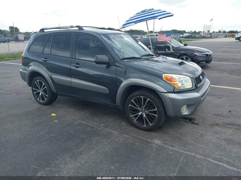 2005 Toyota Rav4 VIN JTEGD20V450051689 IAAI salvage auction — LEFT FRONT, Rebuildable (Florida), sold $1,400 on 2026-07-30 (photo 1)