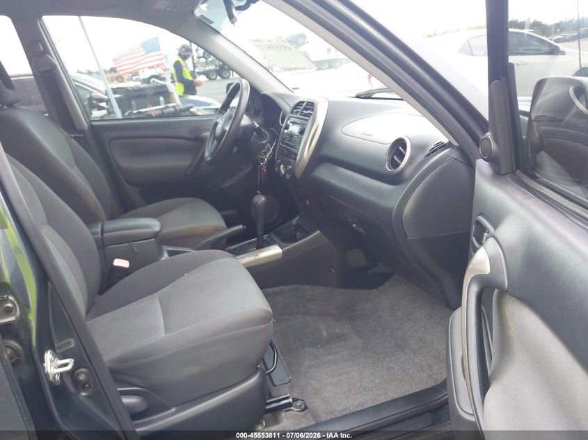 2005 Toyota Rav4 VIN JTEGD20V450051689 IAAI salvage auction — LEFT FRONT, Rebuildable (Florida), sold $1,400 on 2026-07-30 (photo 5)