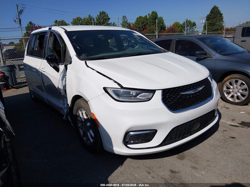 2025 Chrysler Pacifica VIN 2C4RC1BG6SR569751 IAAI salvage auction — SIDE, Clear-Dealer Only (North Carolina), sold $16,800 on 2026-07-29 (photo 1)