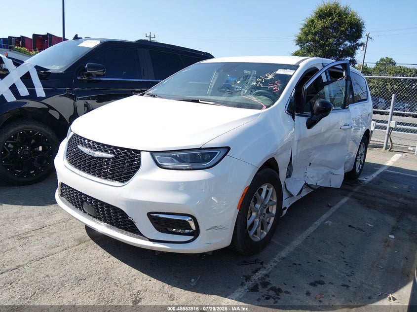 2025 Chrysler Pacifica VIN 2C4RC1BG6SR569751 IAAI salvage auction — SIDE, Clear-Dealer Only (North Carolina), sold $16,800 on 2026-07-29 (photo 2)