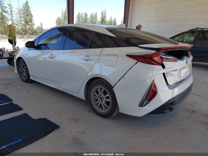 2018 Toyota Prius VIN JTDKARFP3J3082014 IAAI salvage auction — REAR END, Salvage Title, sold $6,800 on 2026-07-24 (photo 3)