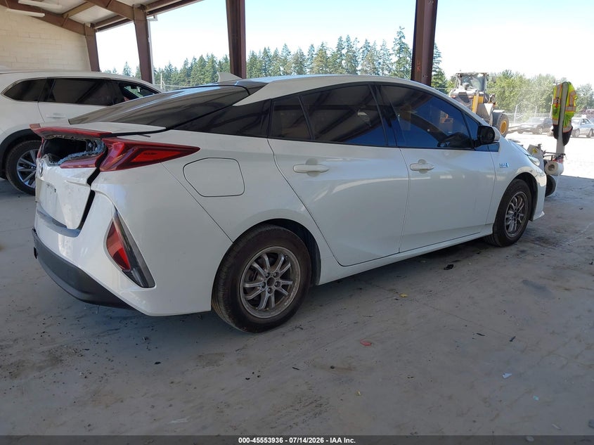 2018 Toyota Prius VIN JTDKARFP3J3082014 IAAI salvage auction — REAR END, Salvage Title, sold $6,800 on 2026-07-24 (photo 4)