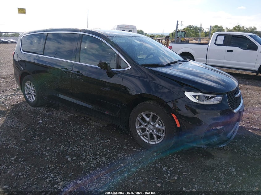 2025 Chrysler Pacifica VIN 2C4RC1BG5SR579106 IAAI salvage auction — FRONT END, Enterprise Vehicles Clear Only (Virginia), sold $13,100 on 2026-07-09 (photo 1)