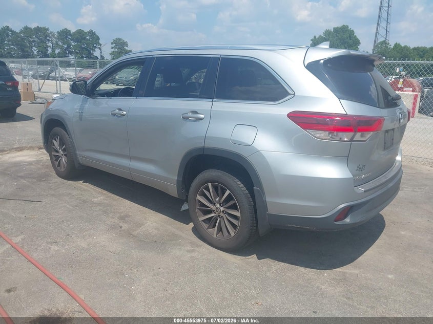 2018 Toyota Highlander VIN 5TDJGRFH6JS045105 IAAI salvage auction — NORMAL WEAR, Clear (New York), sold $3,150 on 2026-07-15 (photo 3)