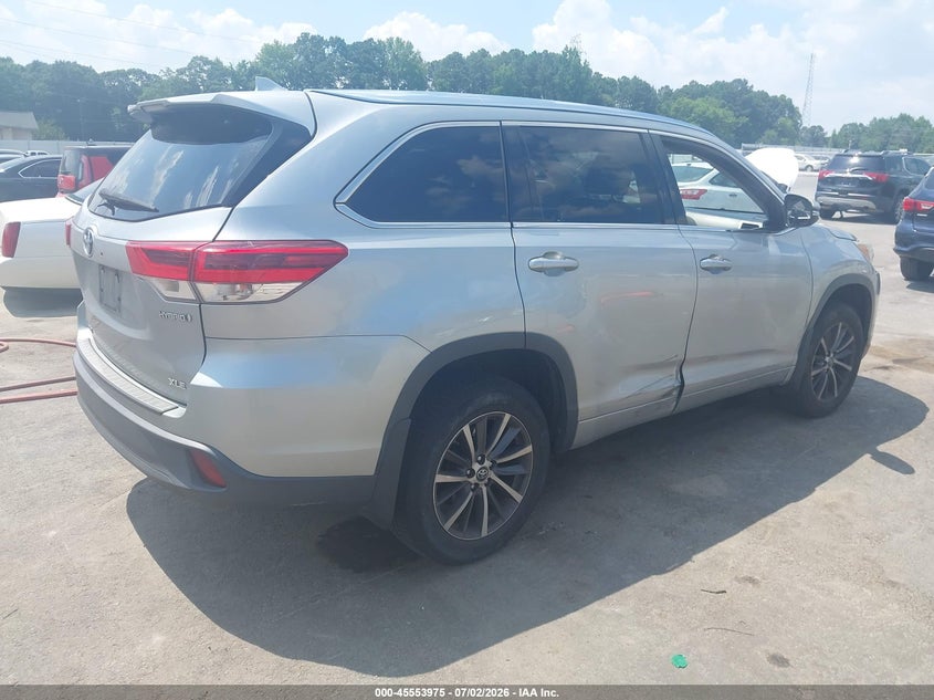 2018 Toyota Highlander VIN 5TDJGRFH6JS045105 IAAI salvage auction — NORMAL WEAR, Clear (New York), sold $3,150 on 2026-07-15 (photo 4)