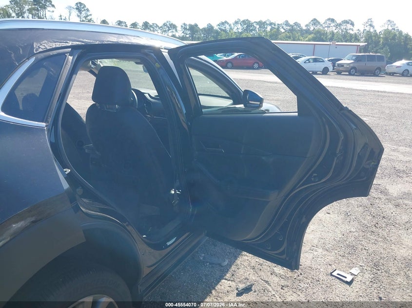2025 Mazda Cx-30 VIN 3MVDMBCMXSM856064 IAAI salvage auction — LEFT SIDE, Rebuildable (Florida), sold $5,950 on 2026-08-29 (photo 8)